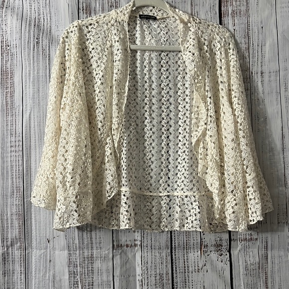 Cover up lace detail 1X, ivory color, like new - Picture 1 of 5